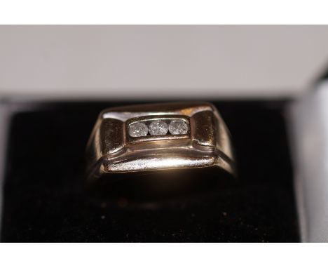 9ct gold Gents Pinkie Ring ring set with 3 diamonds