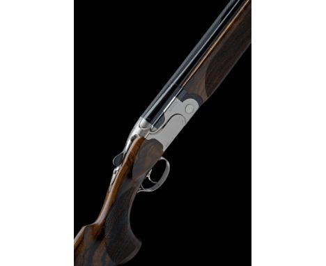 P. BERETTA A LITTLE-USED 12-BORE (3IN.) '692' SINGLE-TRIGGER OVER AND UNDER EJECTOR, serial no SX09159A, dated 2014, 32in. ni