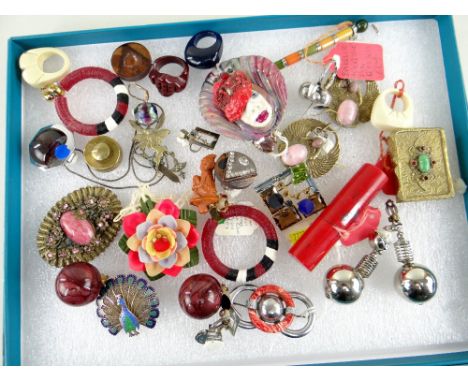 SMALL GROUP COSTUME JEWELLERY, including pr Egyptian revival earrings, Topazio silver &amp; enamel peacock brooch, etc. and a