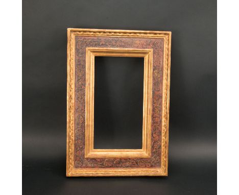 Collectors Frame, in Italain renaissance manner painted and gilded with decorated rebates, picture size 36,7 x 20,7 cm , tota