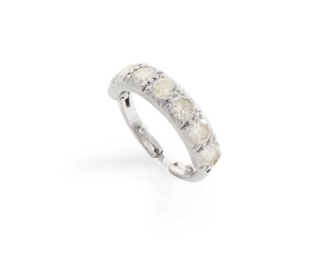 A diamond half-eternity ring set with seven round brilliant-cut diamonds, to an expandable band, unmarkedDimensions:Ring size
