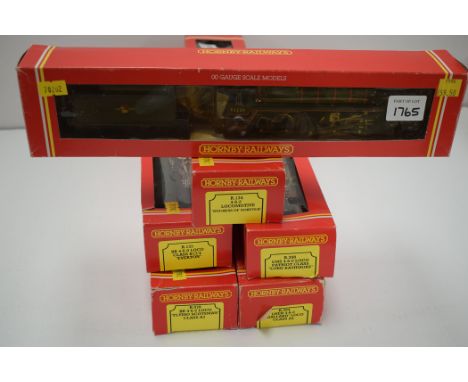 Hornby 00-gauge locomotives, to include: R.134, R.308, R.133, R.078, R.304, and Evening Star, all with tenders.