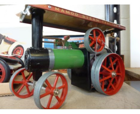 A BOXED MAMOD LIVE STEAM TRACTION ENGINE, No.TE1A, not tested, complete with accessories (box damaged)