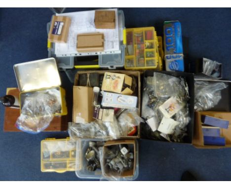 A LARGE QUANTITY OF UNPAINTED HOLLOWCAST SOLDIER AND OTHER OTHER FIGURES, spare parts, tools and accessories