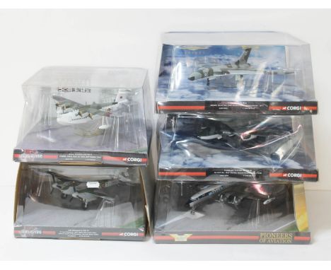 5x Corgi 1:72 and 1:144 scale die-cast model aeroplanes. UK P&amp;P £15+VAT 