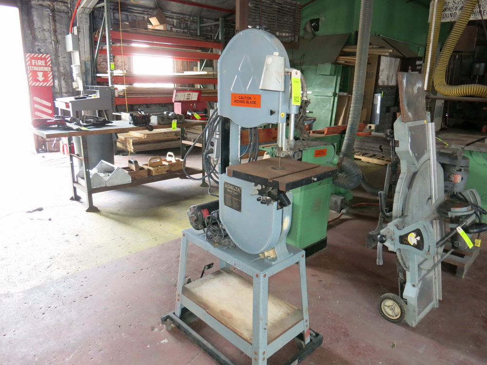 Delta vertical band saw, model 28245, s/n 89F31092, mobile