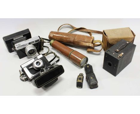 Coronet Miniature Camera black Bakelite; together with Bell &amp; Howell/Canon Canonet19, Omo Smena Symbol, Hawkeye Star came