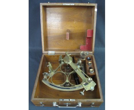 CONTINENTAL BRASS SEXTANT in fitted mahogany box with various lenses and accessories, the scale marked: W. Ludolph, AG Bremer