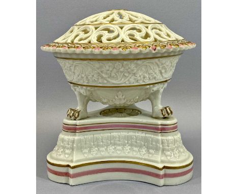 GRAINGER &amp; COMPANY WORCESTER POTPOURRI - the reticulated lid sitting on a three footed middle section with lower shaped b