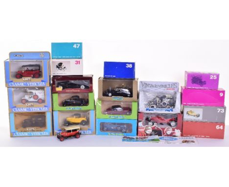 Quantity of Boxed Mixed Diecast models,  8 x Rio models including Hitler’s Mercedes,Vitesse Citroen DS 19 General De Gaulle, 