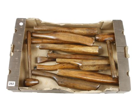 Nine plumbers boxwood bossing and dressing sticks and 4 other tools G 
