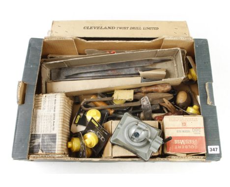 A box of tools G 
