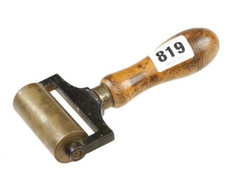 A 2 1/2" brass roller by PRESTON with beech handle G+ 