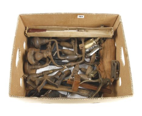 Seven metal braces and other tools G- 