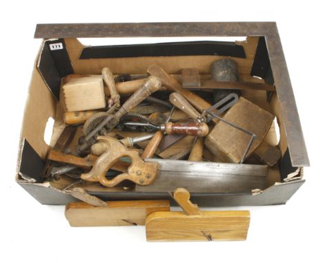 A box of tools G