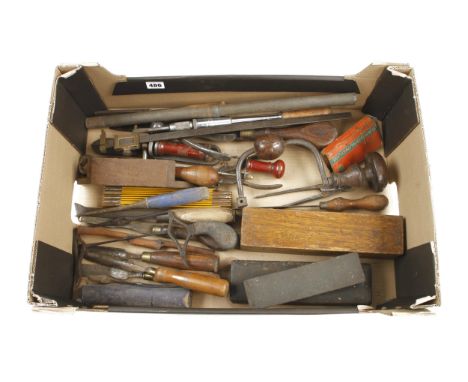 A box of tools G 