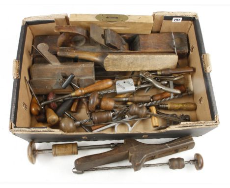 A box of tools G 