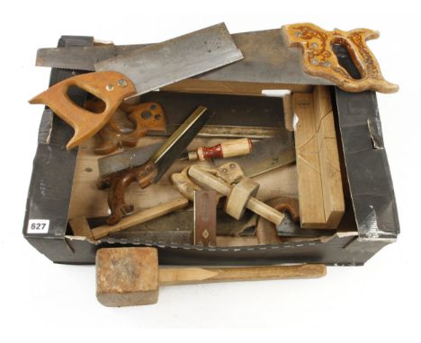 A box of tools G 