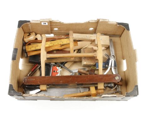 A box of tools G 