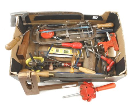 A box of tools G 