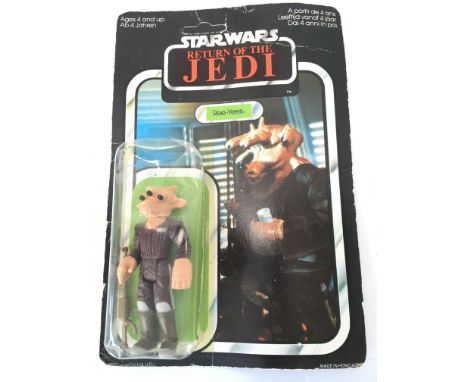 A Vintage Star Wars Return of The Jedi Ree-Yees Figure. Blister is Damaged and Appears to be Re Glued.in Punched.
