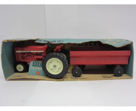 A boxed ERTL #5011 International Harvester diecast tractor wagon set 