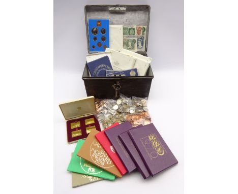 Collection of mostly Great British coins and banknotes including; three 1970, four 1971, three 1972, one 1973, one 1974, one 