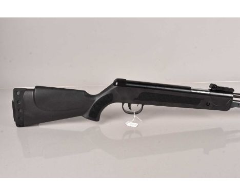 An SMK Under Lever .22 Air Rifle, in black, 18+ TO PURCHASE, FACE TO FACE COLLECTION OR PACK ONLY SERVICE, BUYERS TO SORT COL