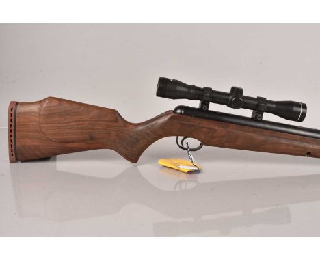 A Webley Stingray .22 Break Barrel Air Rifle, serial 904427, complete with Webley 4x32 scope, 18+ TO PURCHASE, FACE TO FACE C