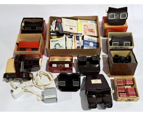 Vintage Viewmaster, Viewers &amp;&nbsp;large quantity of Discs. a boxed &amp; unboxed group. Includes wall projector. Althoug