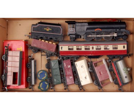 Triang BR black 'Princess Victoria' engine and tender (F-G), short red/cream coach and eight wagons (F-G)
