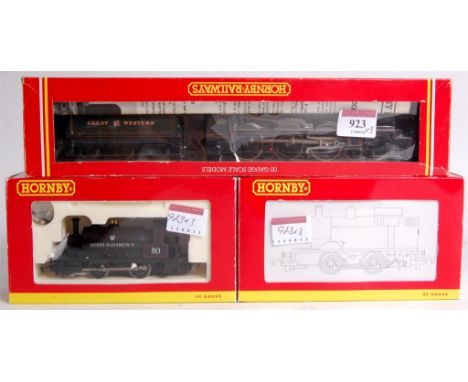 Honrby R292 GWR "King Richard" engine and tender (G-BG), collectors club R2597 0-4-0 saddle tank engine "Queen Elizabeth II",