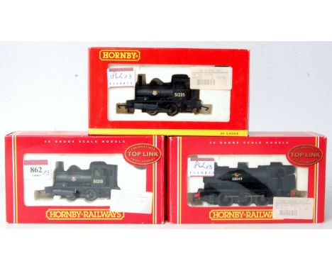 Hornby R2093A and R2093C 0-4-0 Pug saddle tank engines (M-BM) together with R2094A BR black Austerity 0-6-0 saddle tank engin