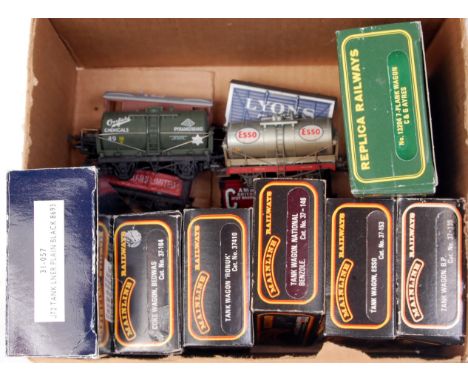A Bachmann 31-057 class J72 tank engine LNER plain black (G-BG), Replica Railways 13204-7 Ayres PO wagon (G-BG), 5 boxed and 