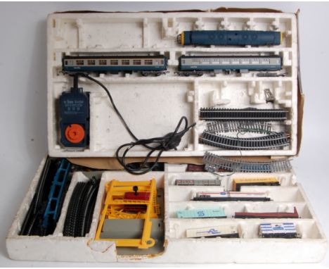 Quantity of Lima items, locomotives, rolling stock, accessories, track, controller etc (PFG)