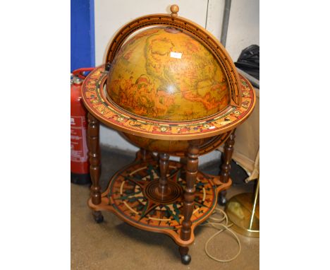 REPRODUCTION WORLD GLOBE DRINKS TROLLEY     