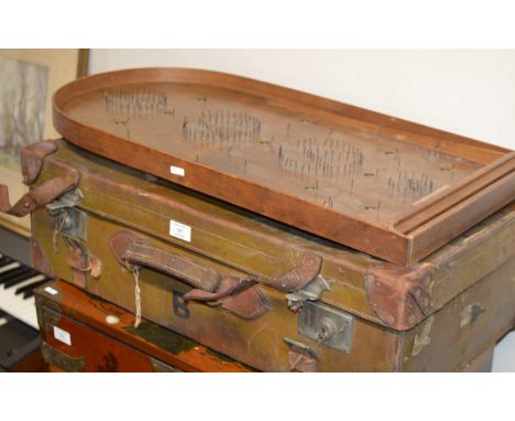 VINTAGE LEATHER BOUND CASE &amp; BAGATELLE BOARD     