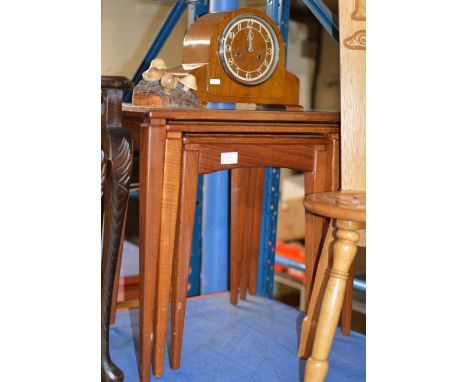 NEST OF 3 TEA TABLES, MANTLE CLOCK &amp; WOODEN MUSHROOM DISPLAY     