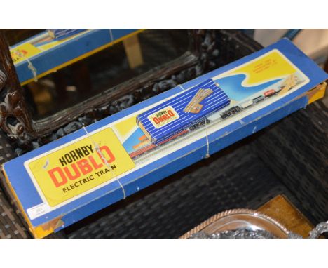 VINTAGE HORNBY DUBLO ELECTRIC TRAIN SET IN BOX