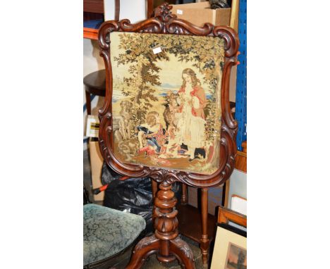 VICTORIAN MAHOGANY POLE SCREEN INSET WITH A VERY OLD LOOKING TAPESTRY     