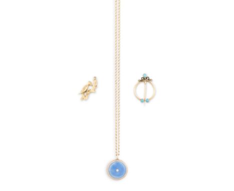 A GROUP OF JEWELLERY comprising a turquoise and diamond brooch, together with a flexible gold charm of a woodpecker, and an e