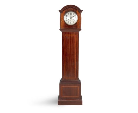 AN EDWARDIAN MAHOGANY CASED 'GRANDMOTHER' CLOCK, C.1900, with arched hood enclosing a circular silvered dial, with arabic num