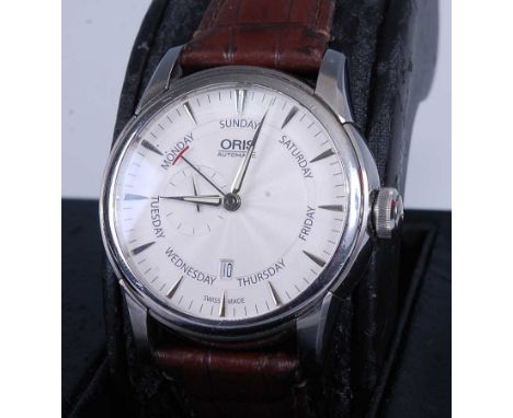 A gent's Oris steel cased automatic wristwatch, having signed and engine turned silvered dial with subsidiary seconds dial, d