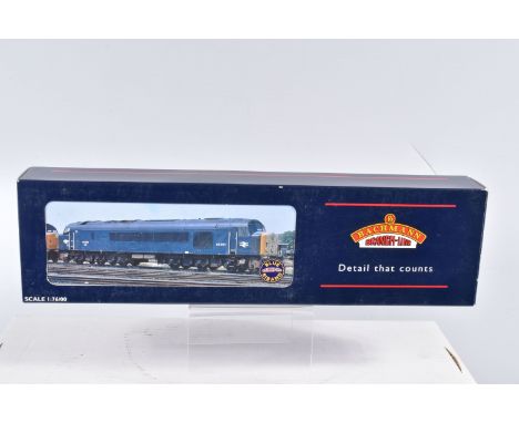 A BOXED OO GAUGE BACHMANN BRANCHLINE MODEL RAILWAY LOCOMOTIVE Class 44 Peak D1 ' Scafell Pike' in BR Green, model no. 32-650,