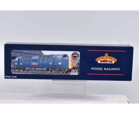 A BOXED OO GAUGE BACHMANN BRANCHLINE MODEL RAILWAY LOCOMOTIVE Class 55 Deltic no. 55022 'Royal Scots Grey' in BR Blue Livery 