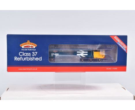 A BOXED OO GAUGE BACHMANN BRANCHLINE MODEL RAILWAY LOCOMOTIVE Class 37 Refurbished  no. 37430 'Cwmbran' in BR Blue Large Logo