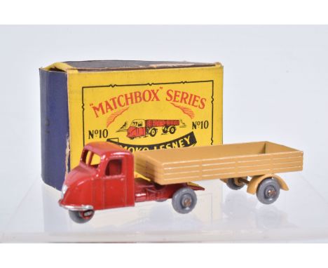 A BOXED MOKO LESNEY SCAMMELL MECHANICAL HORSE, No.10, later larger version with red cab, silver trim, light brown trailer, tr