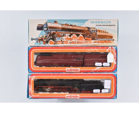 THREE BOXED MARKLIN HO GAUGE D.B. 4-6-2 LOCOMOTIVE AND TENDERS, class 01 No.01 097 (3048), class 003 No.003 160-9 (3085), bot
