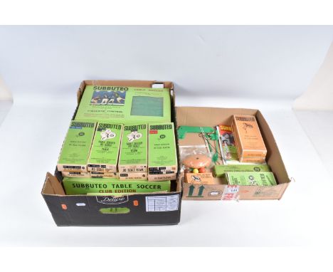A QUANTITY OF ASSORTED BOXED SUBBUTEO ITEMS, to include nine boxed heavyweight teams, to include No.15, 25 and 26 (black shor