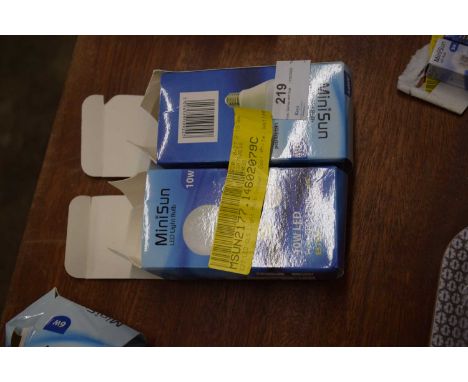 Two E27 LED GLS light bulbs, 10w, colour cool white